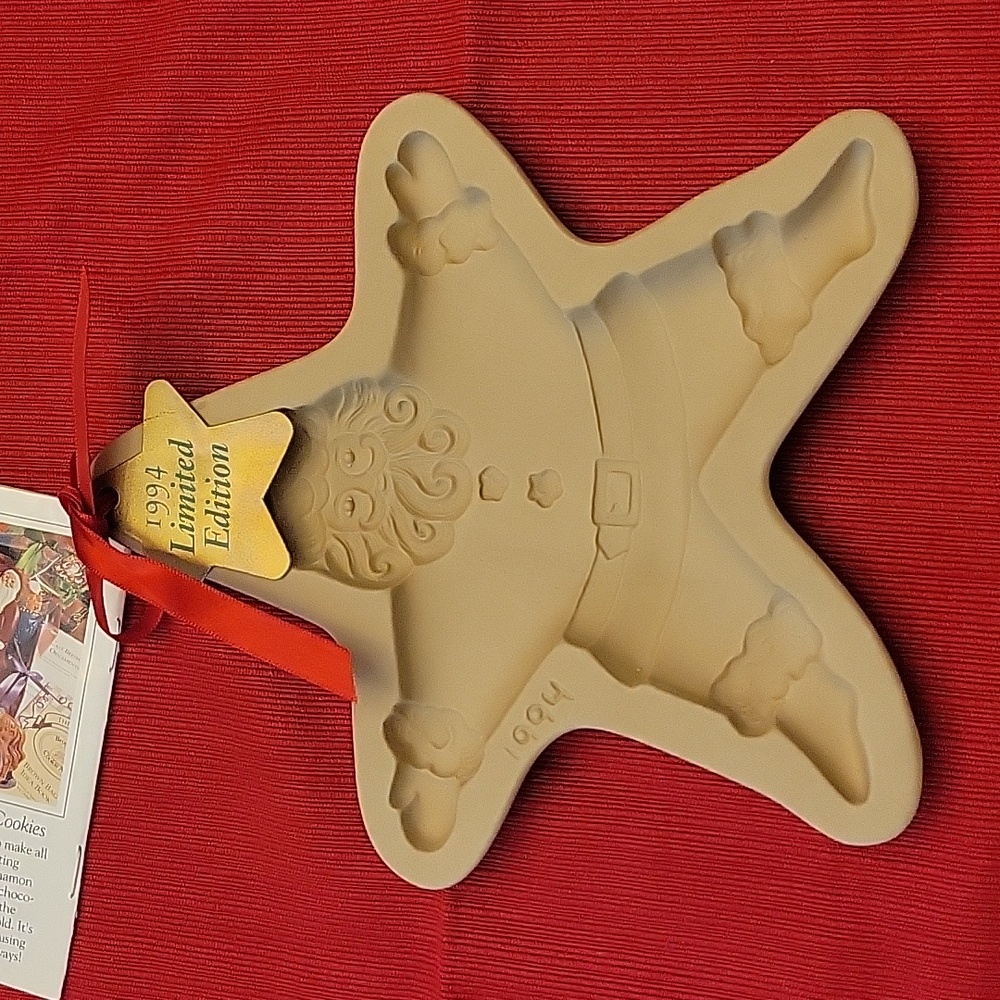 Brown Bag Cookie Mold 1994 Santa Star